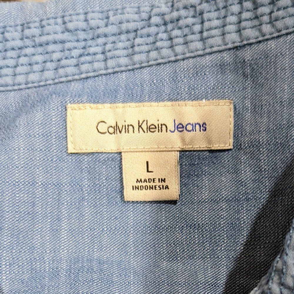 ‎Calvin Klein Denim button down shirt - Picture 4 of 7